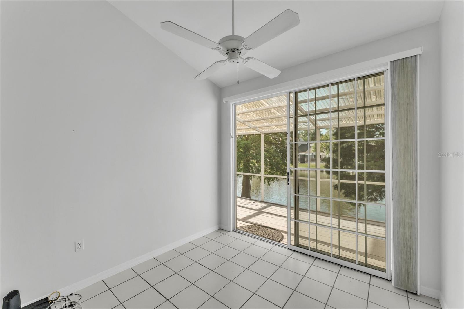 Image 6 of 41 For 3133 Stonewater Drive 3133