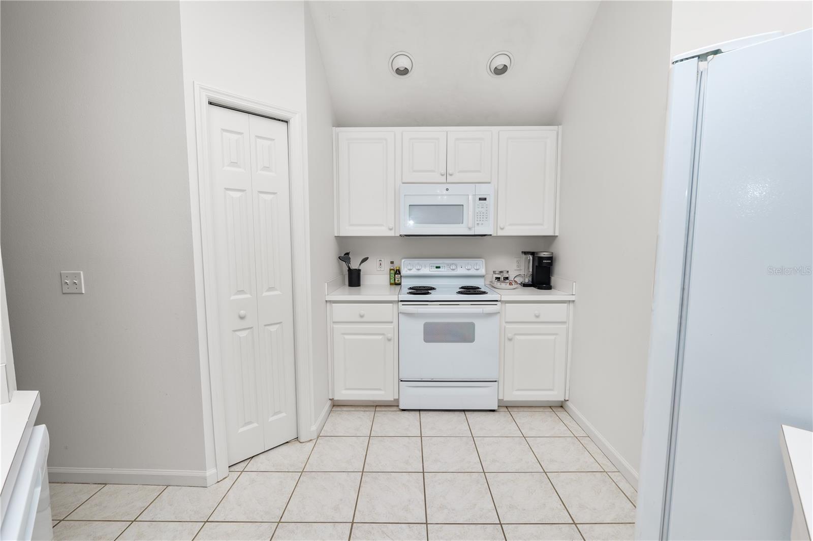 Image 16 of 54 For 774 Grasslands Village Circle 88