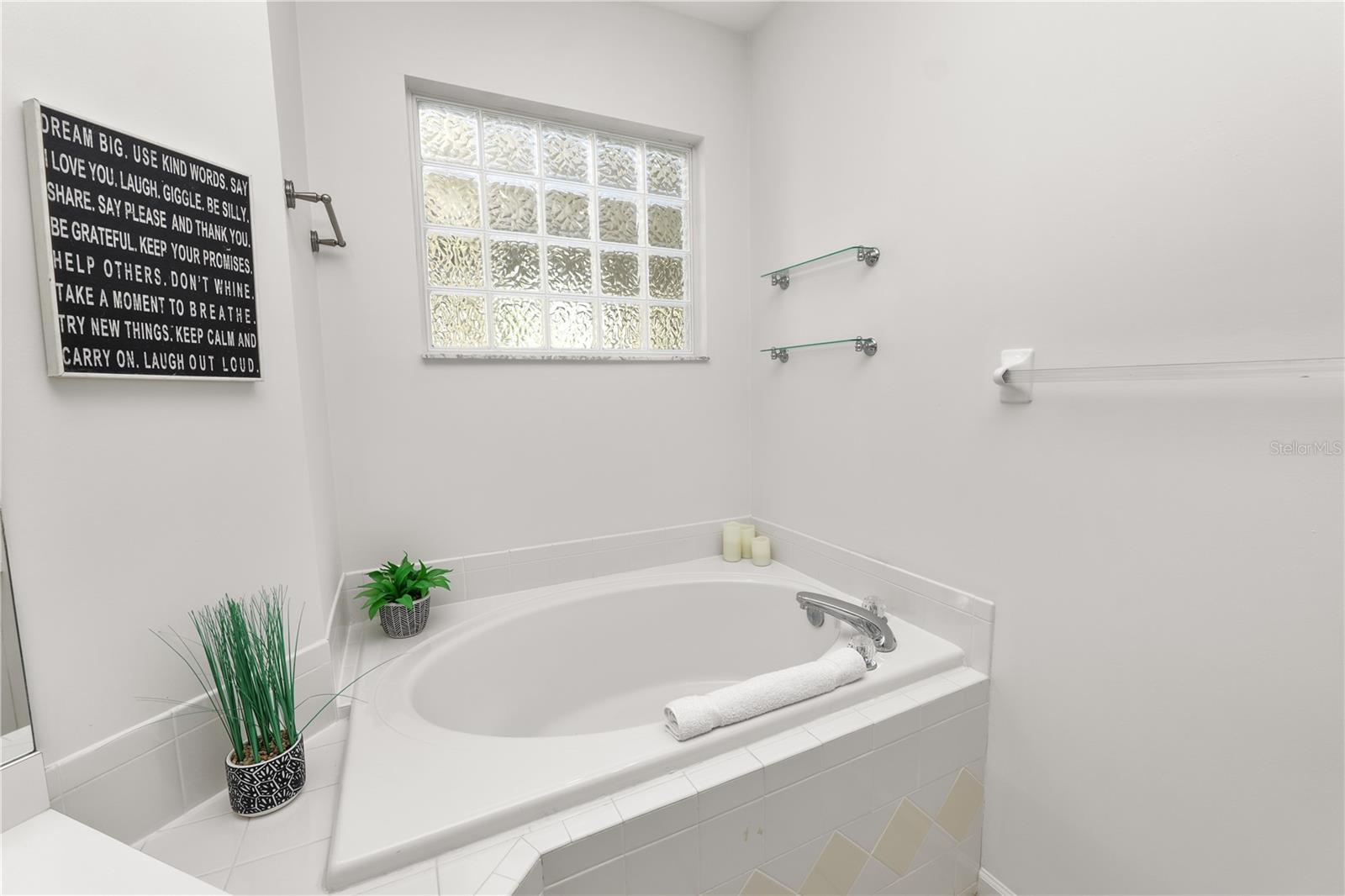 Image 27 of 54 For 774 Grasslands Village Circle 88