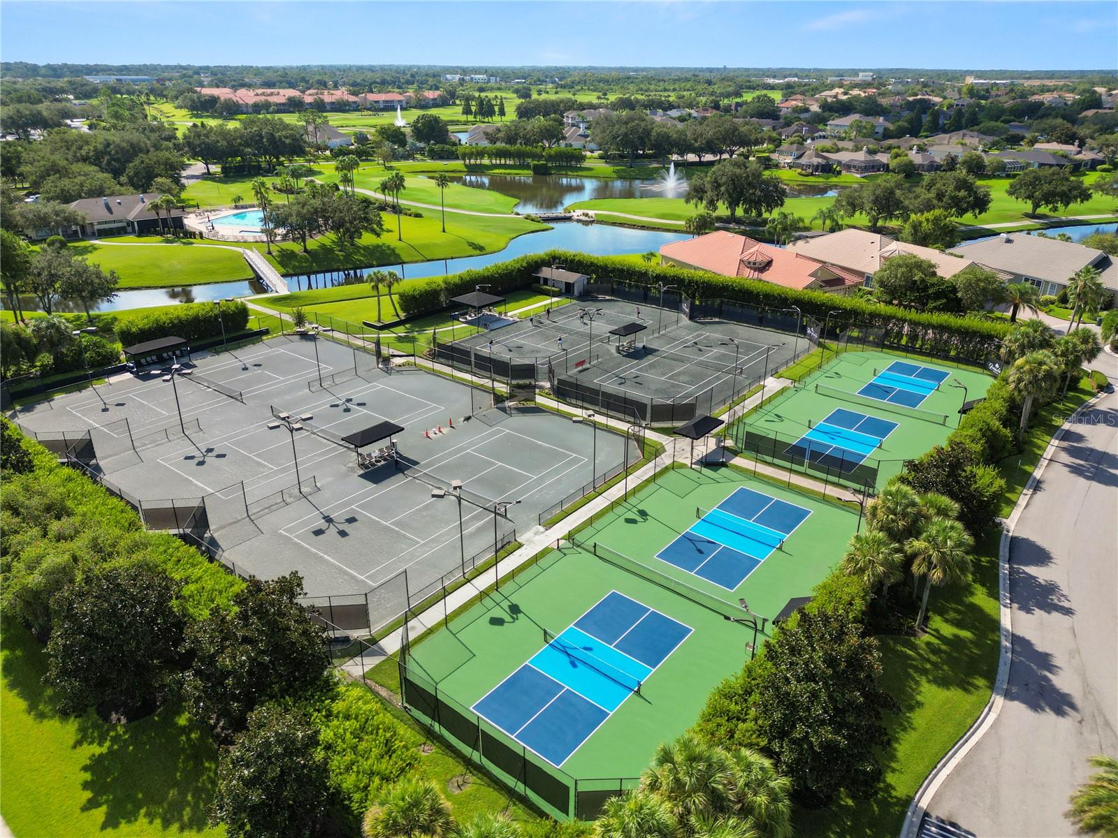 Image 40 of 54 For 774 Grasslands Village Circle 88