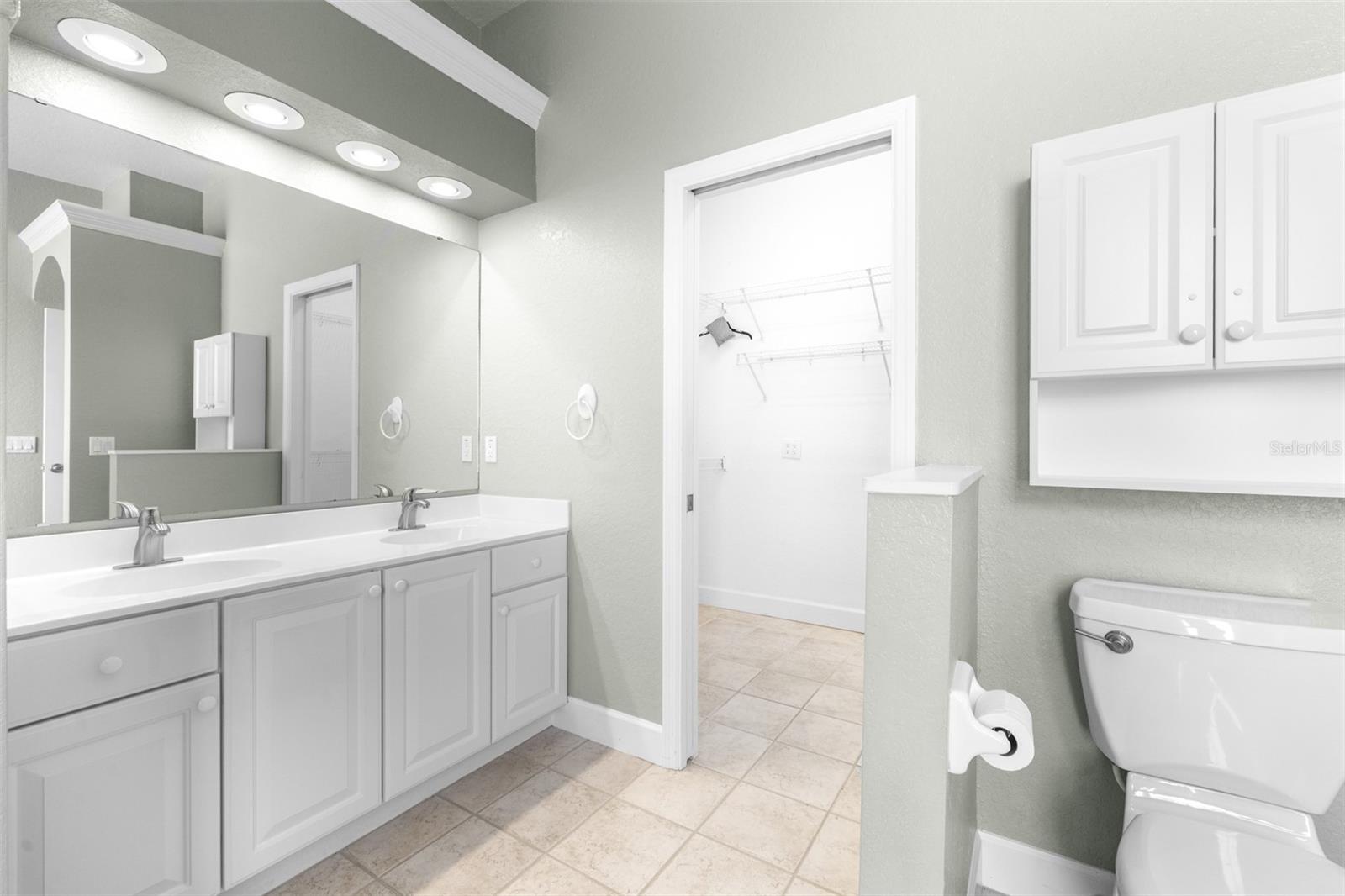 Image 16 of 34 For 2636 Huntington Hills Drive