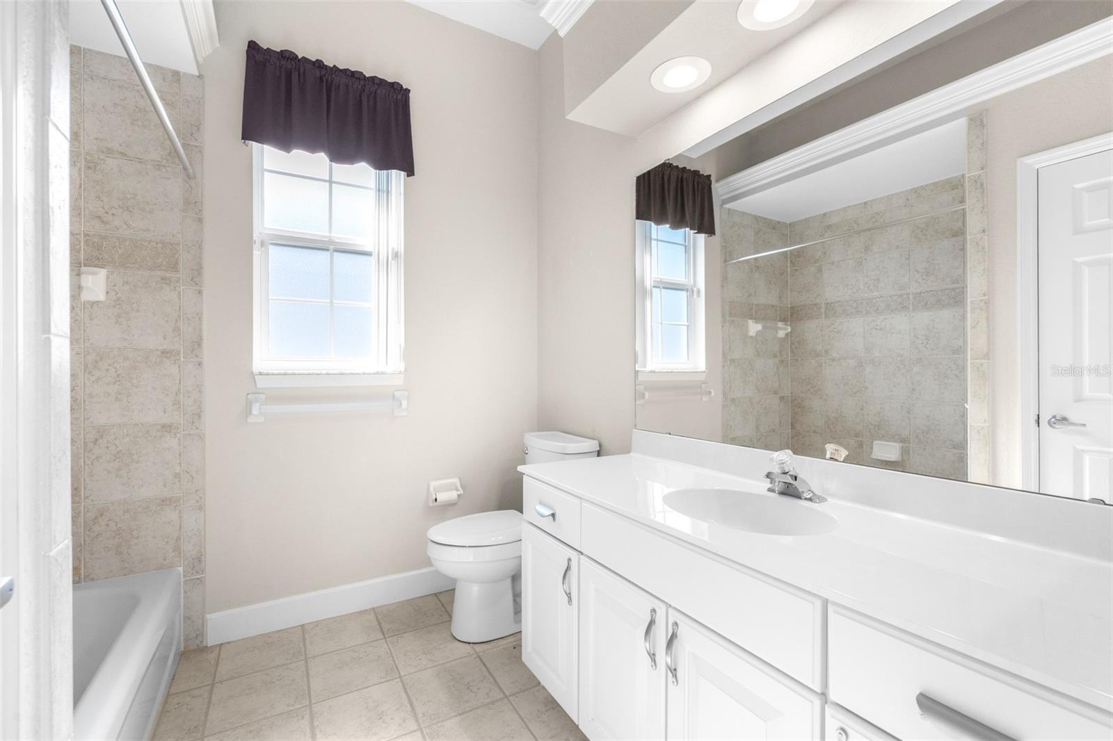 Image 22 of 34 For 2636 Huntington Hills Drive