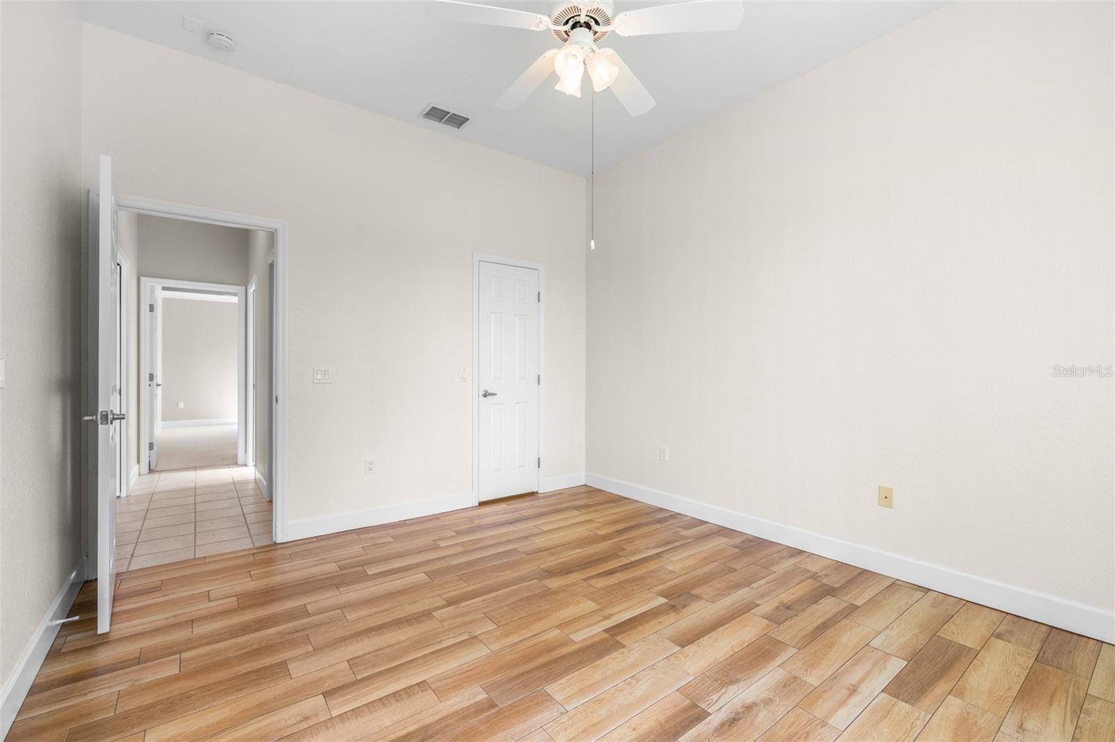 Image 23 of 34 For 2636 Huntington Hills Drive