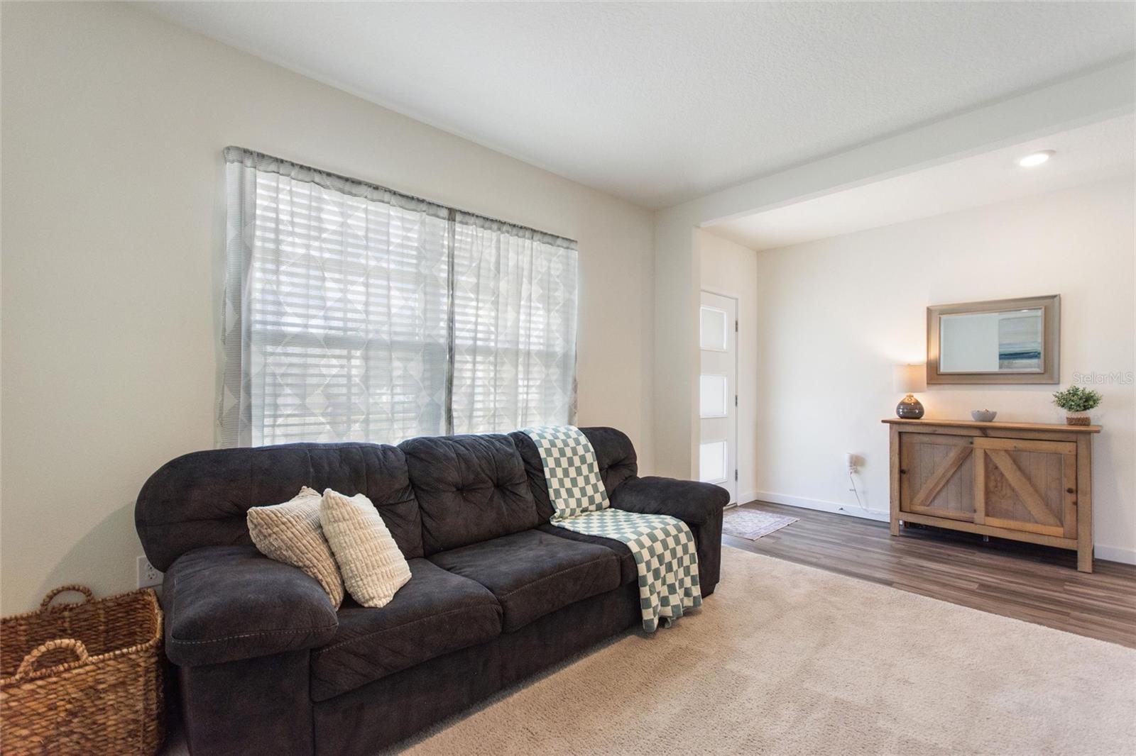 Image 15 of 54 For 421 Chayne Place