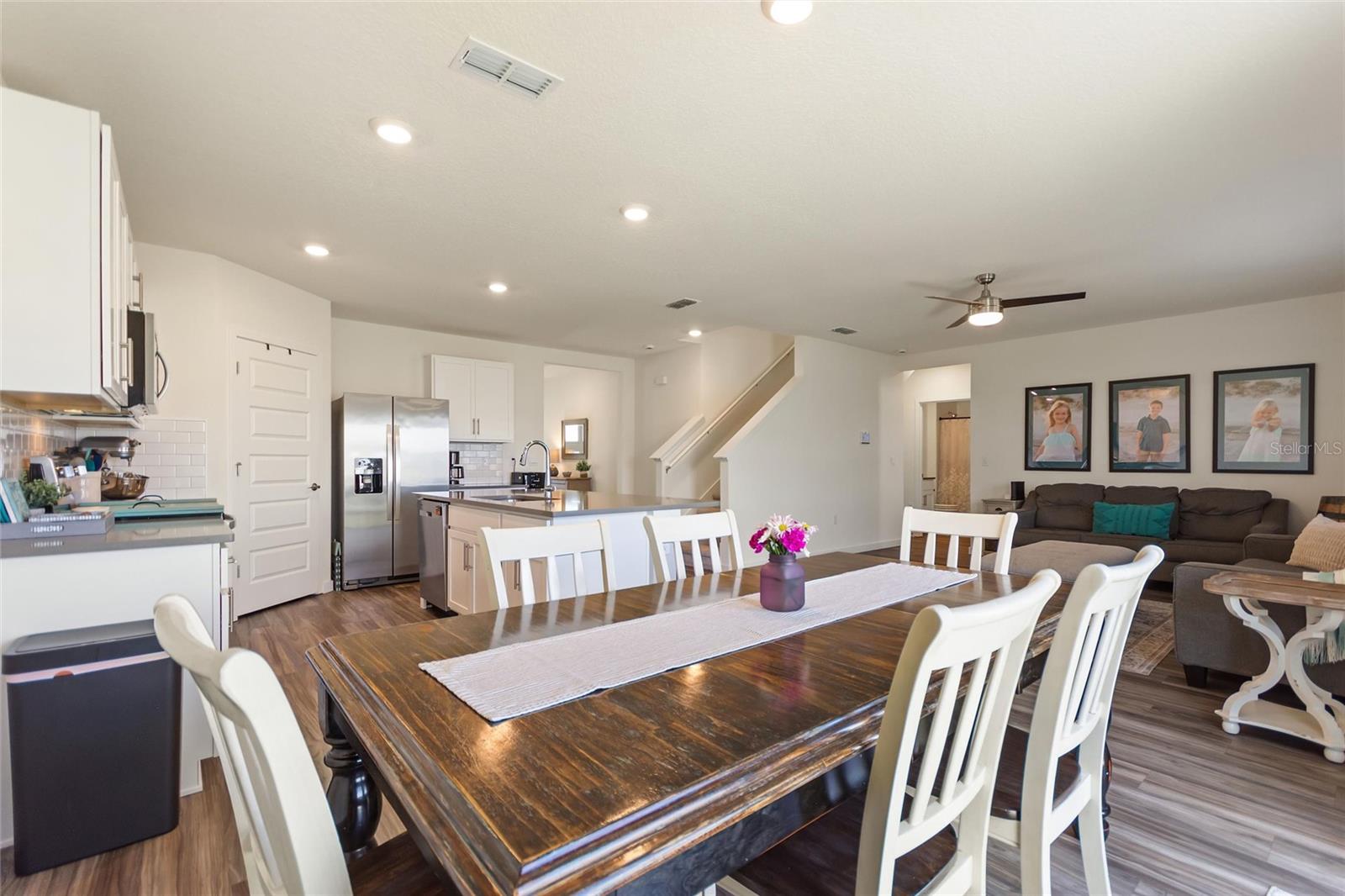 Image 22 of 54 For 421 Chayne Place