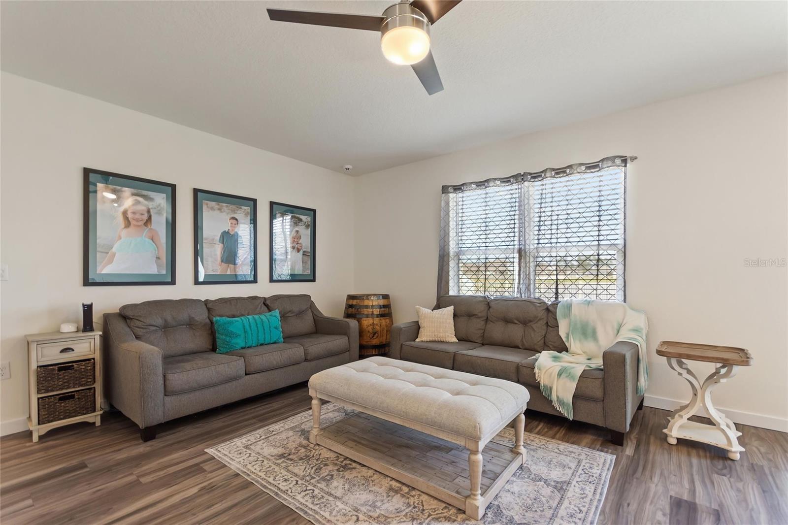 Image 23 of 54 For 421 Chayne Place