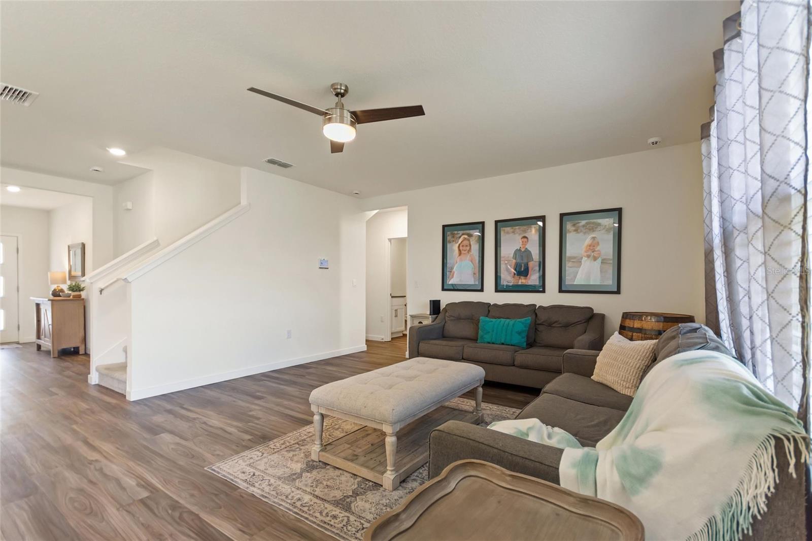 Image 24 of 54 For 421 Chayne Place