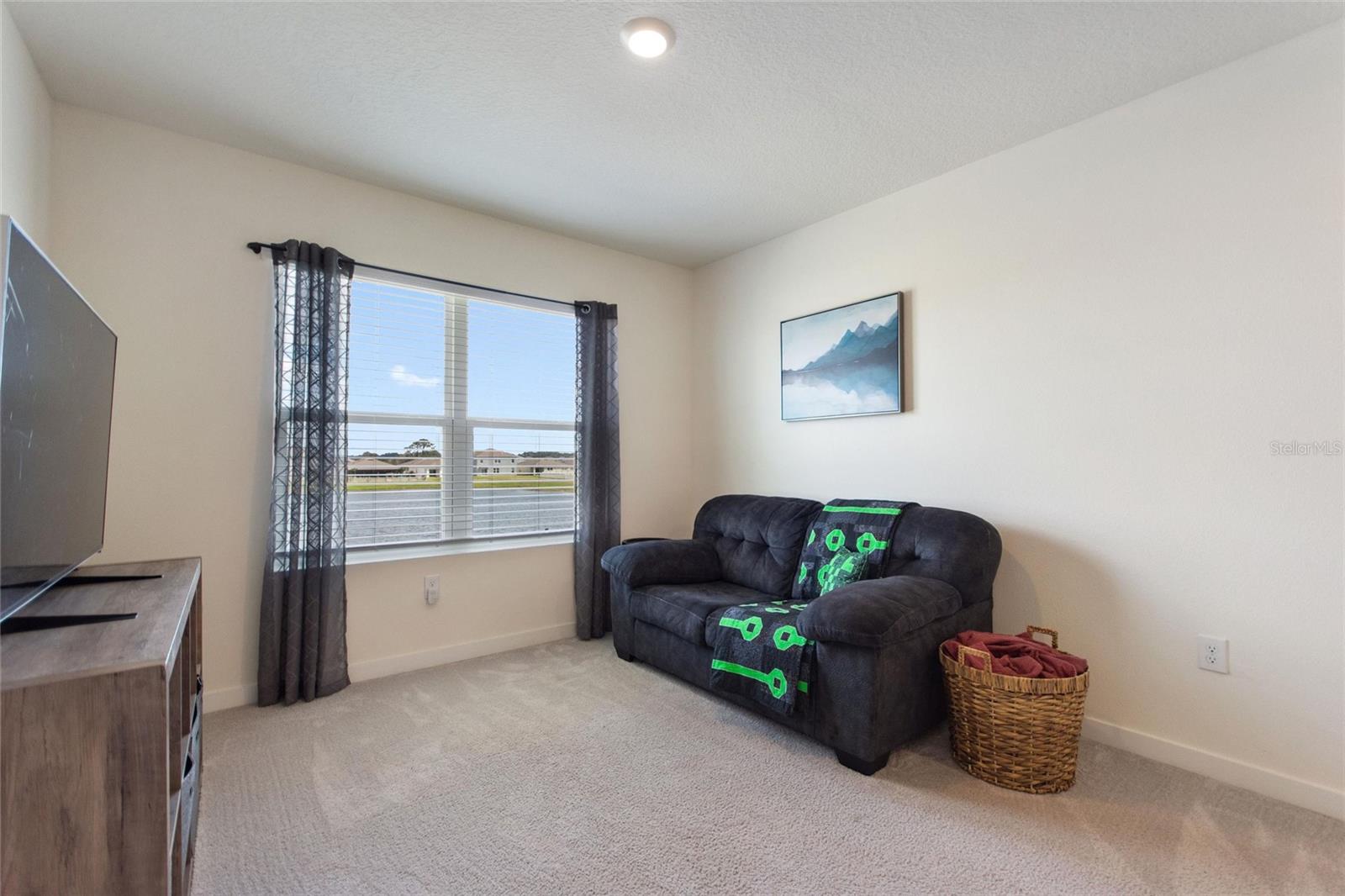 Image 41 of 54 For 421 Chayne Place