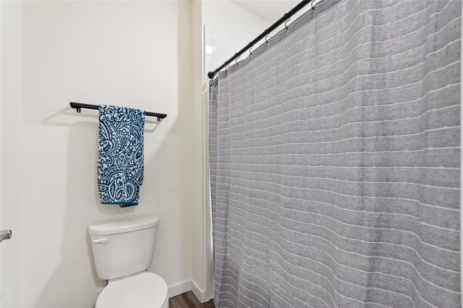 Image 48 of 54 For 421 Chayne Place