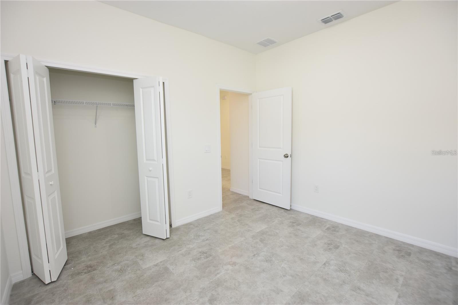 Image 14 of 28 For 206 Crescent Drive