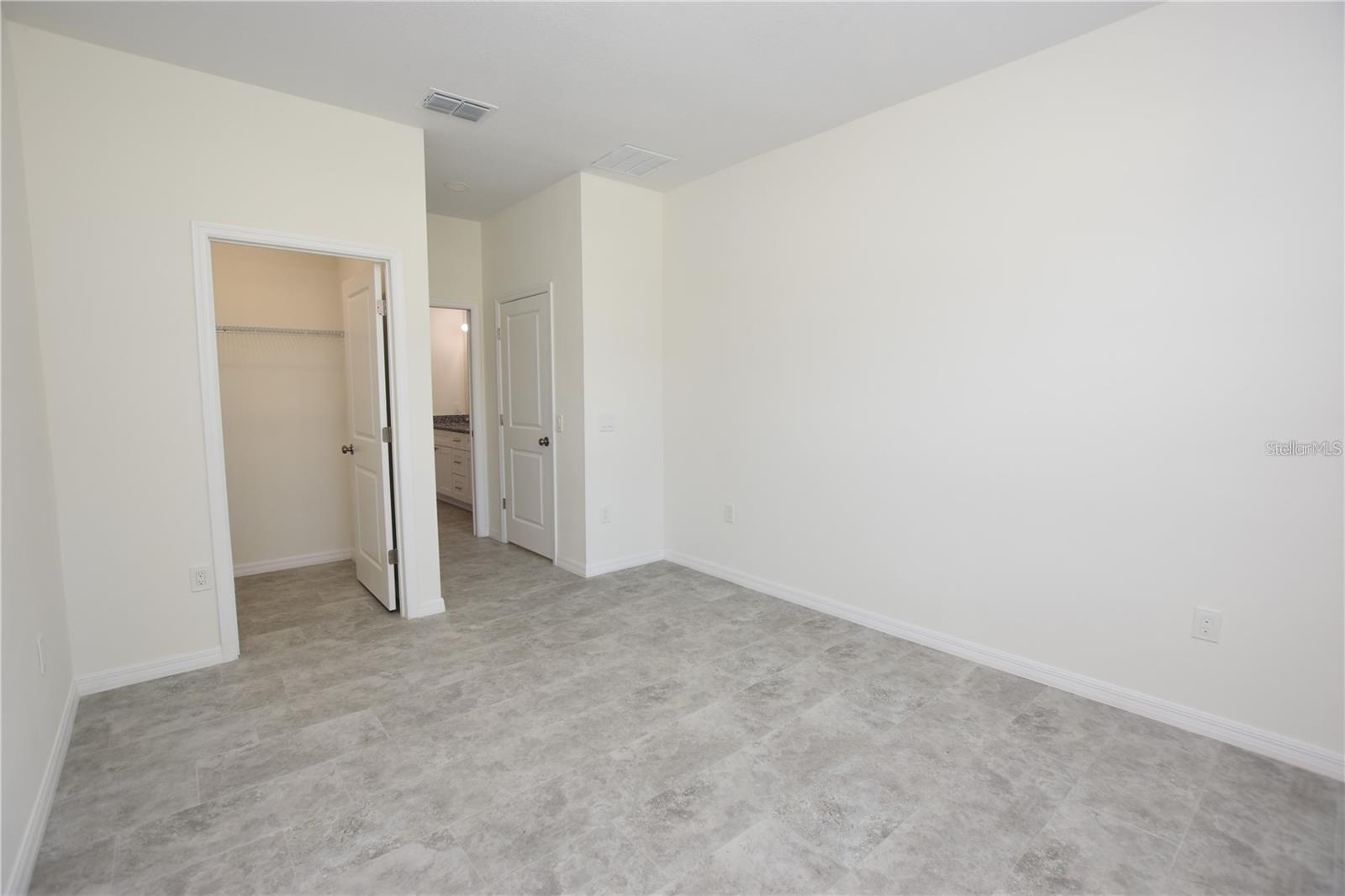 Image 22 of 28 For 206 Crescent Drive