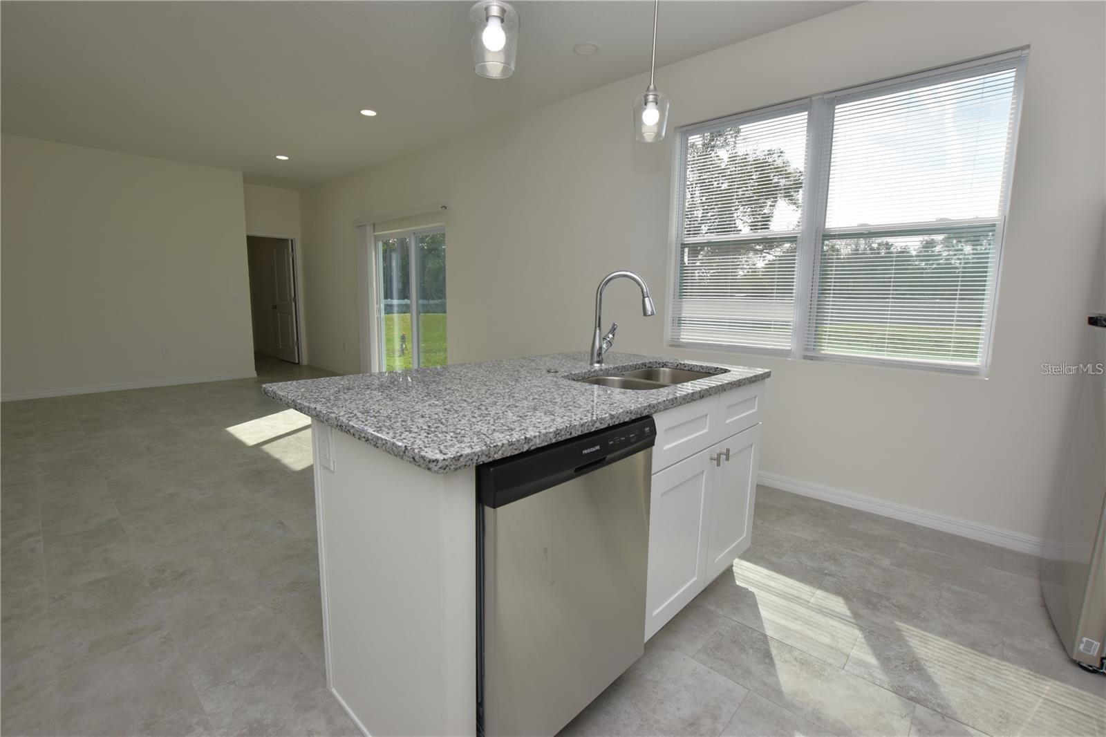 Image 4 of 28 For 206 Crescent Drive