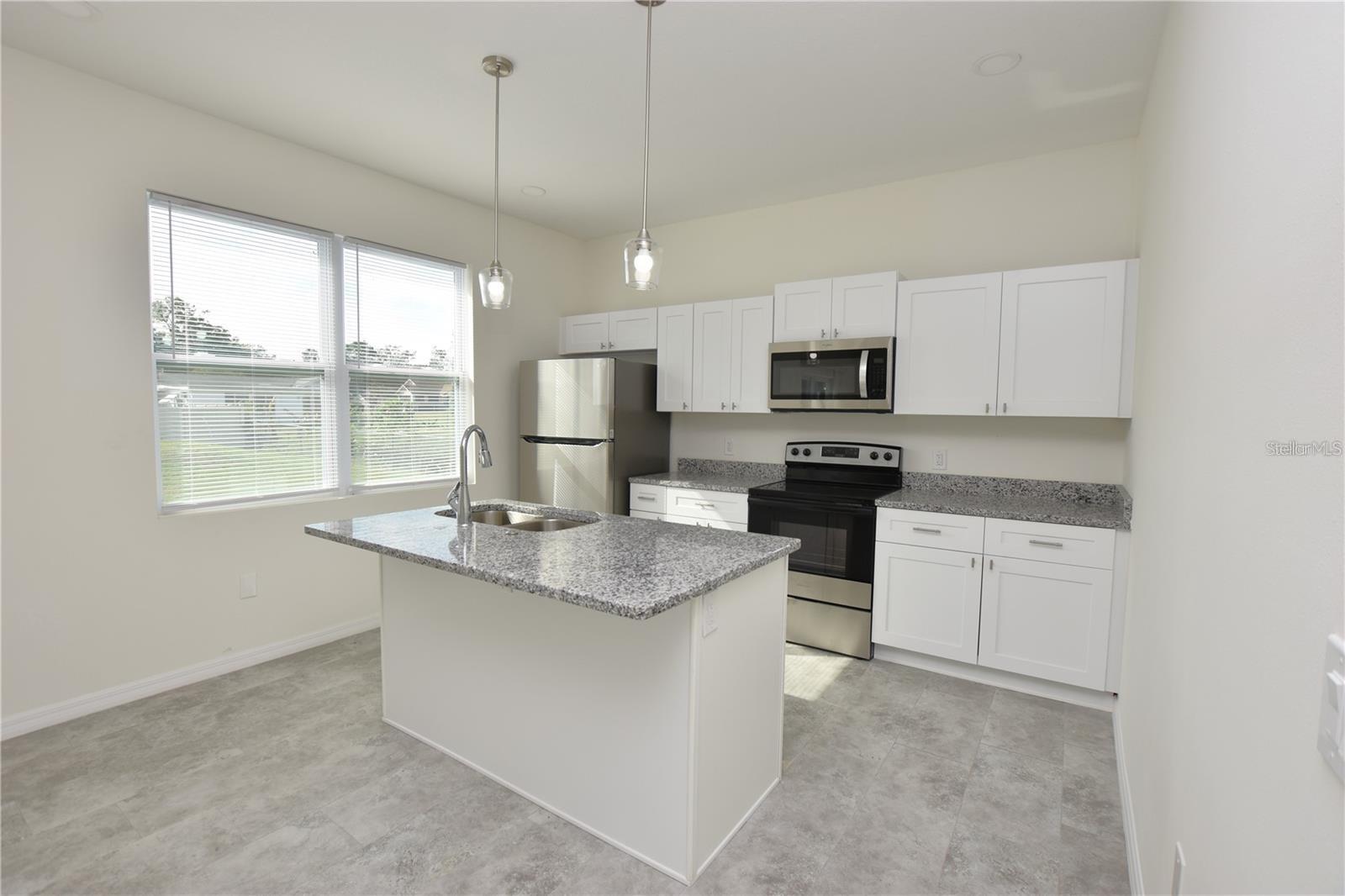 Image 5 of 28 For 206 Crescent Drive