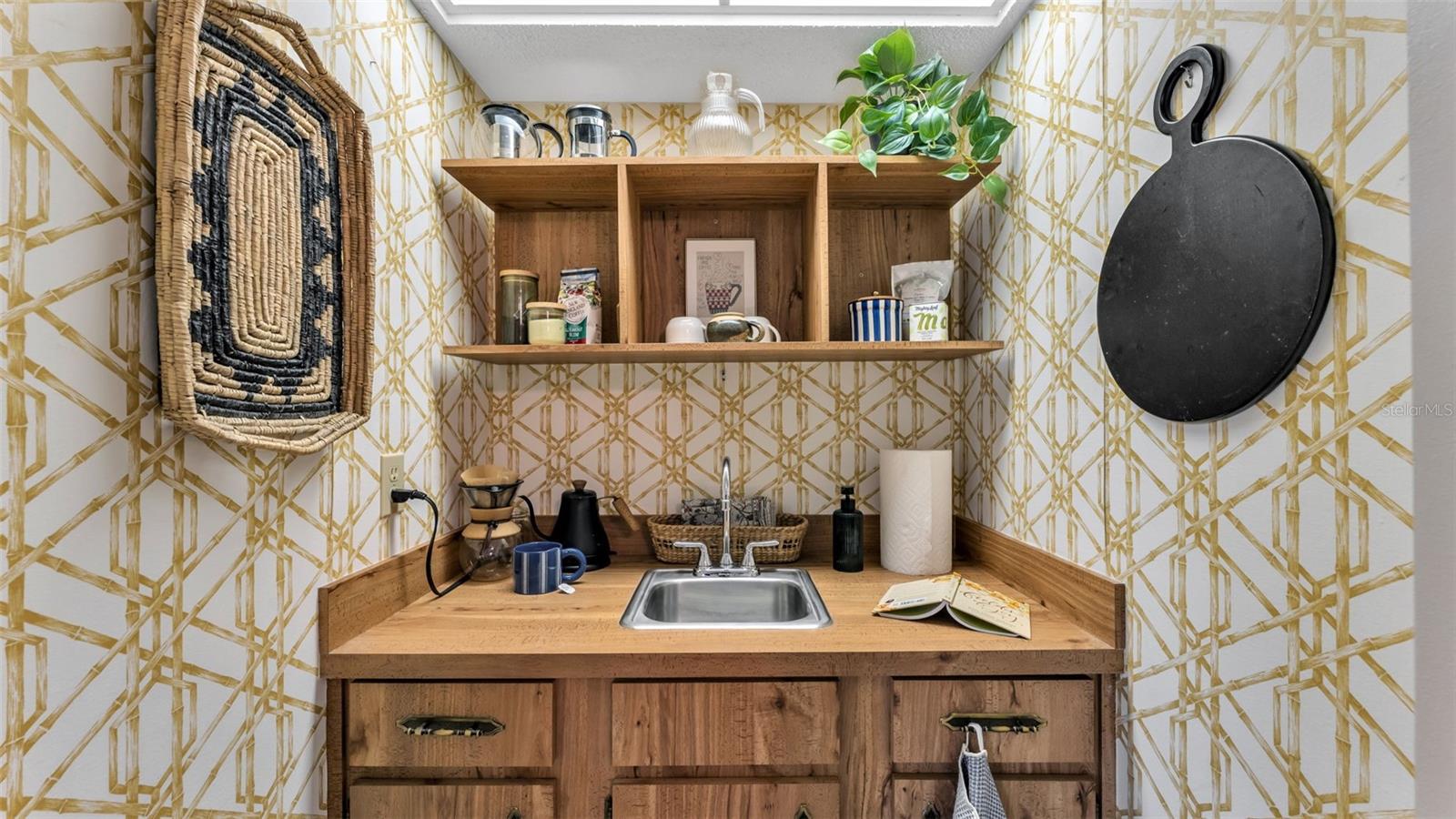 Image 23 of 56 For 1743 Wilshire Court