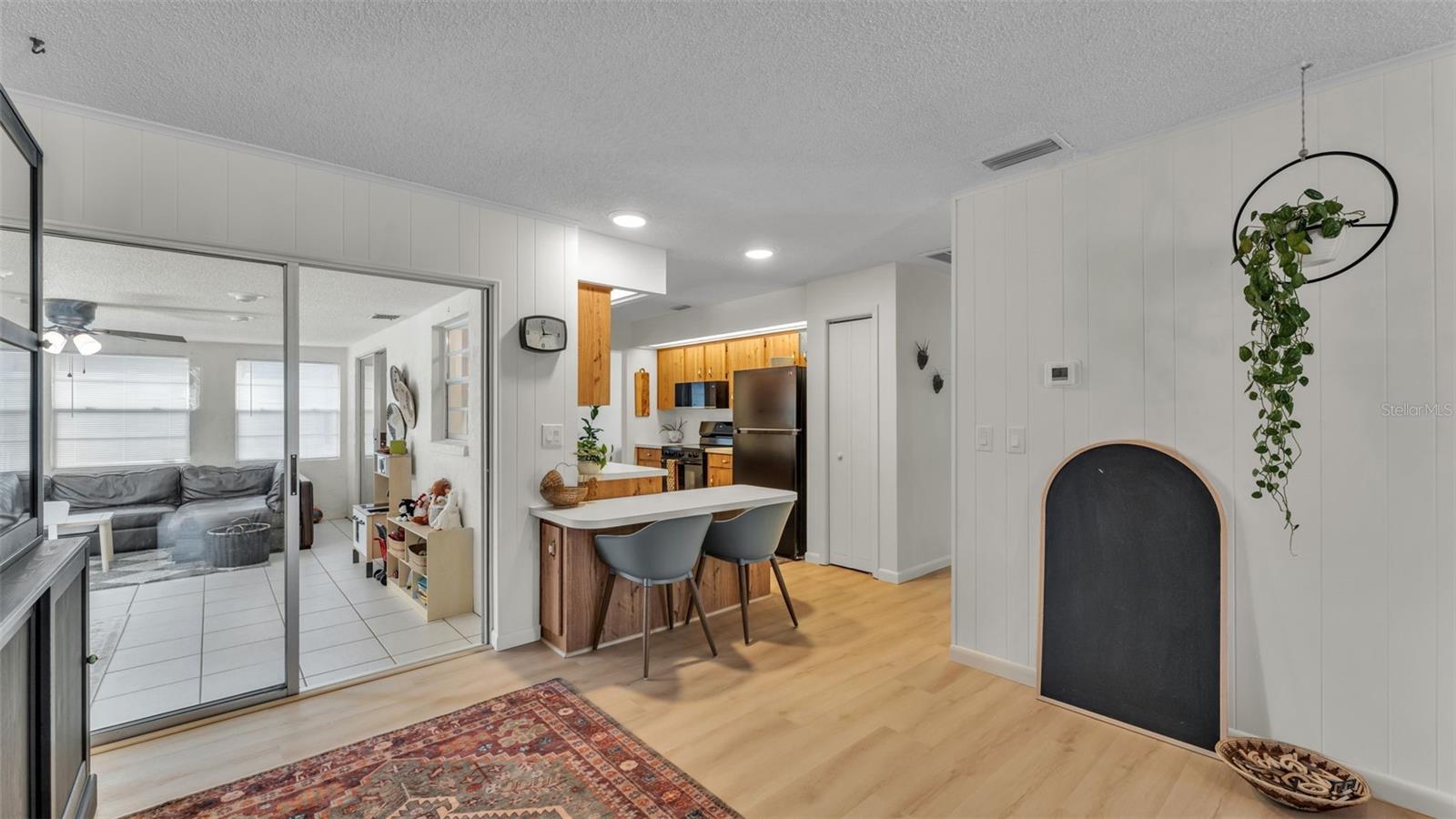 Image 24 of 56 For 1743 Wilshire Court