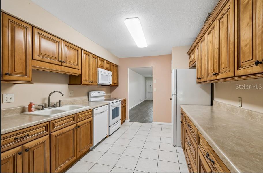 Image 4 of 13 For 11200 102nd Avenue 101