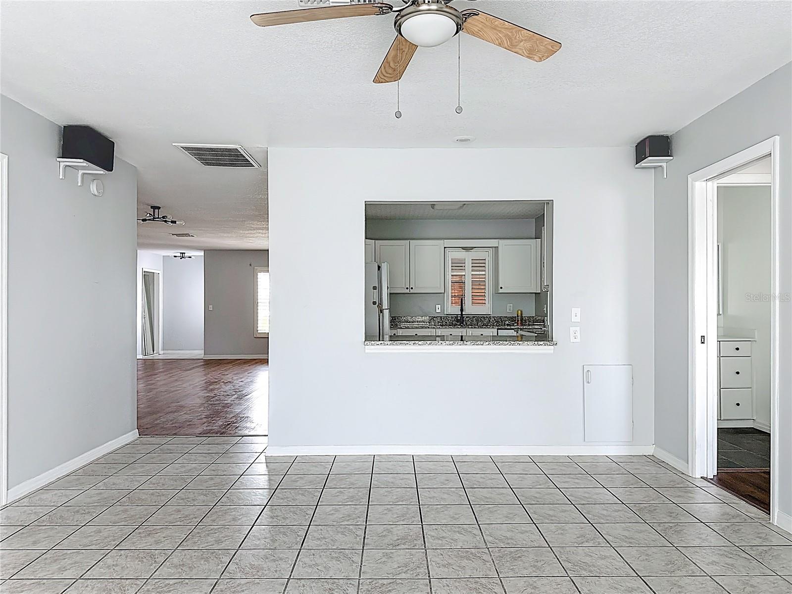 Image 15 of 37 For 1618 Bentwood Drive