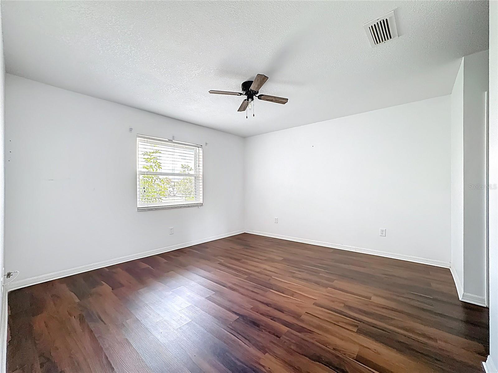 Image 18 of 37 For 1618 Bentwood Drive