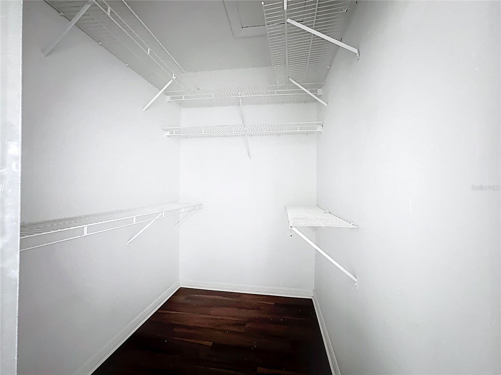 Image 21 of 37 For 1618 Bentwood Drive