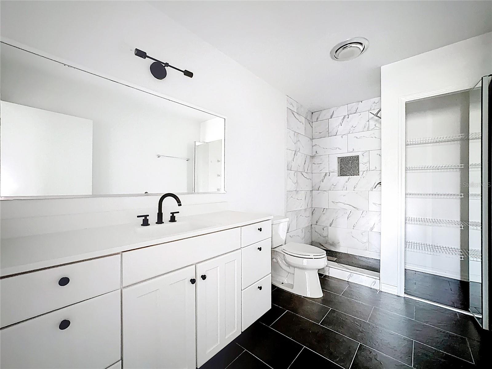 Image 22 of 37 For 1618 Bentwood Drive