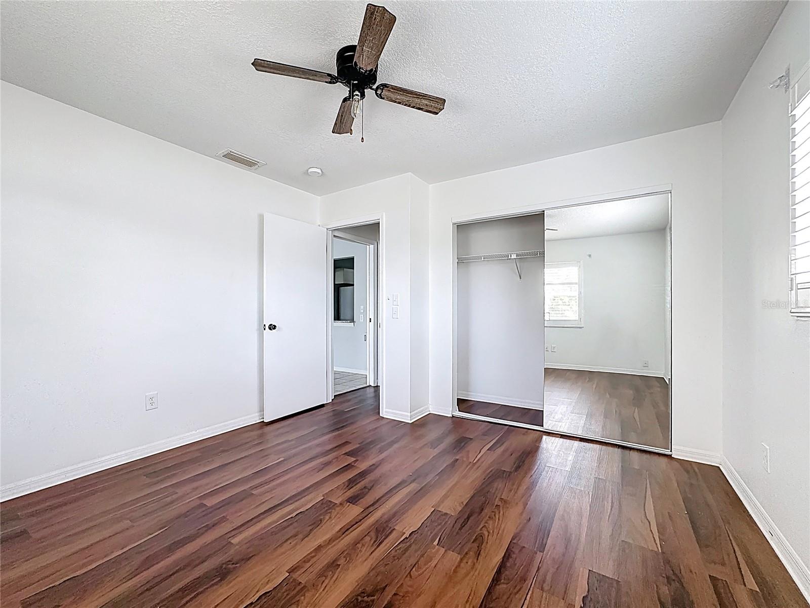 Image 25 of 37 For 1618 Bentwood Drive