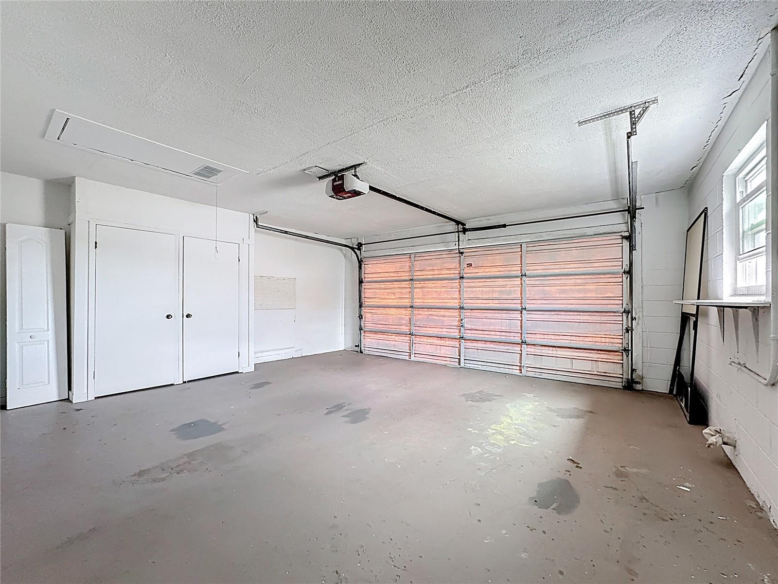 Image 28 of 37 For 1618 Bentwood Drive