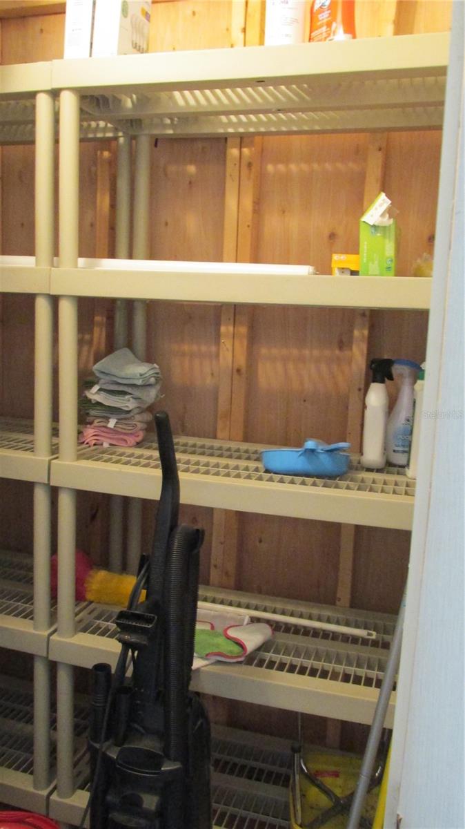 Image 14 of 27 For 192 Dartmouth Drive