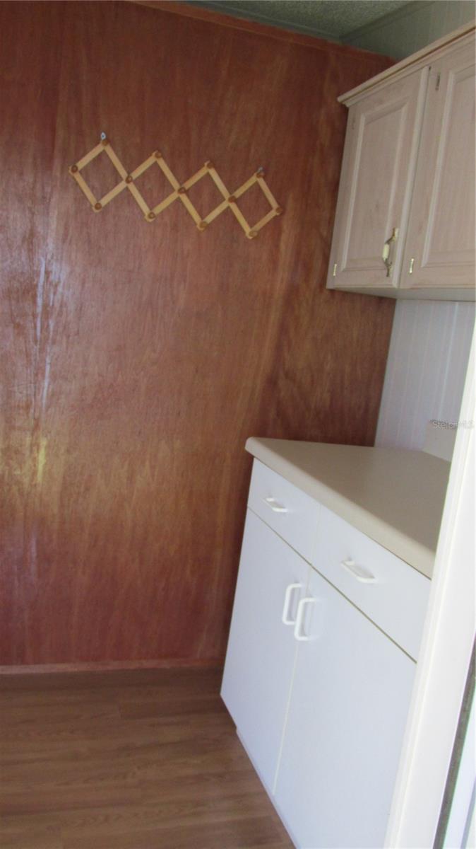 Image 4 of 27 For 192 Dartmouth Drive