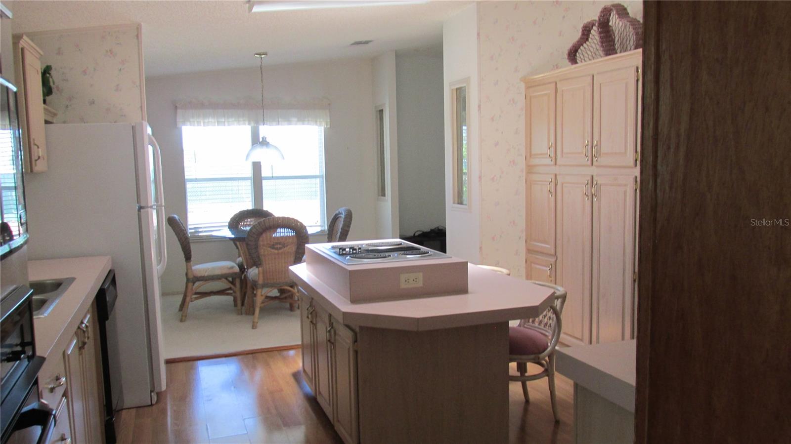 Image 5 of 27 For 192 Dartmouth Drive