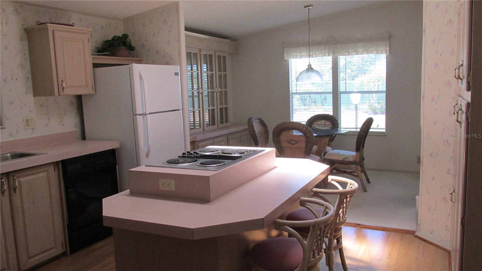 Image 6 of 27 For 192 Dartmouth Drive