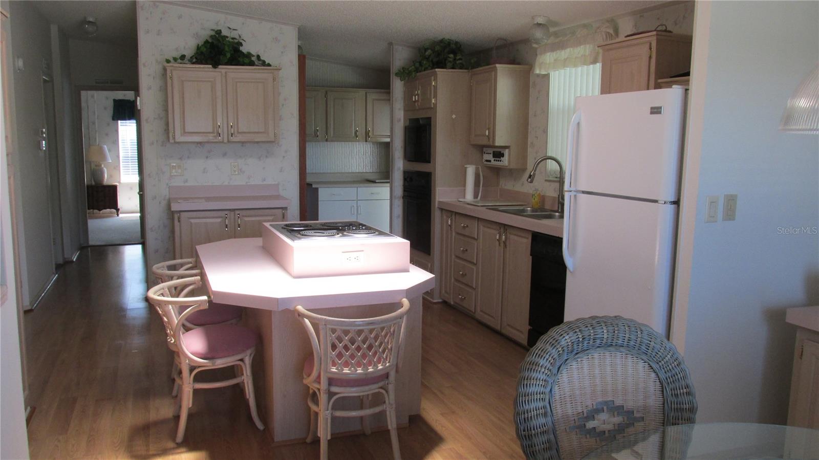 Image 8 of 27 For 192 Dartmouth Drive