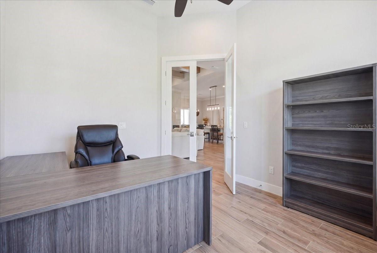 Image 20 of 57 For 8293 Cypress Trace Boulevard