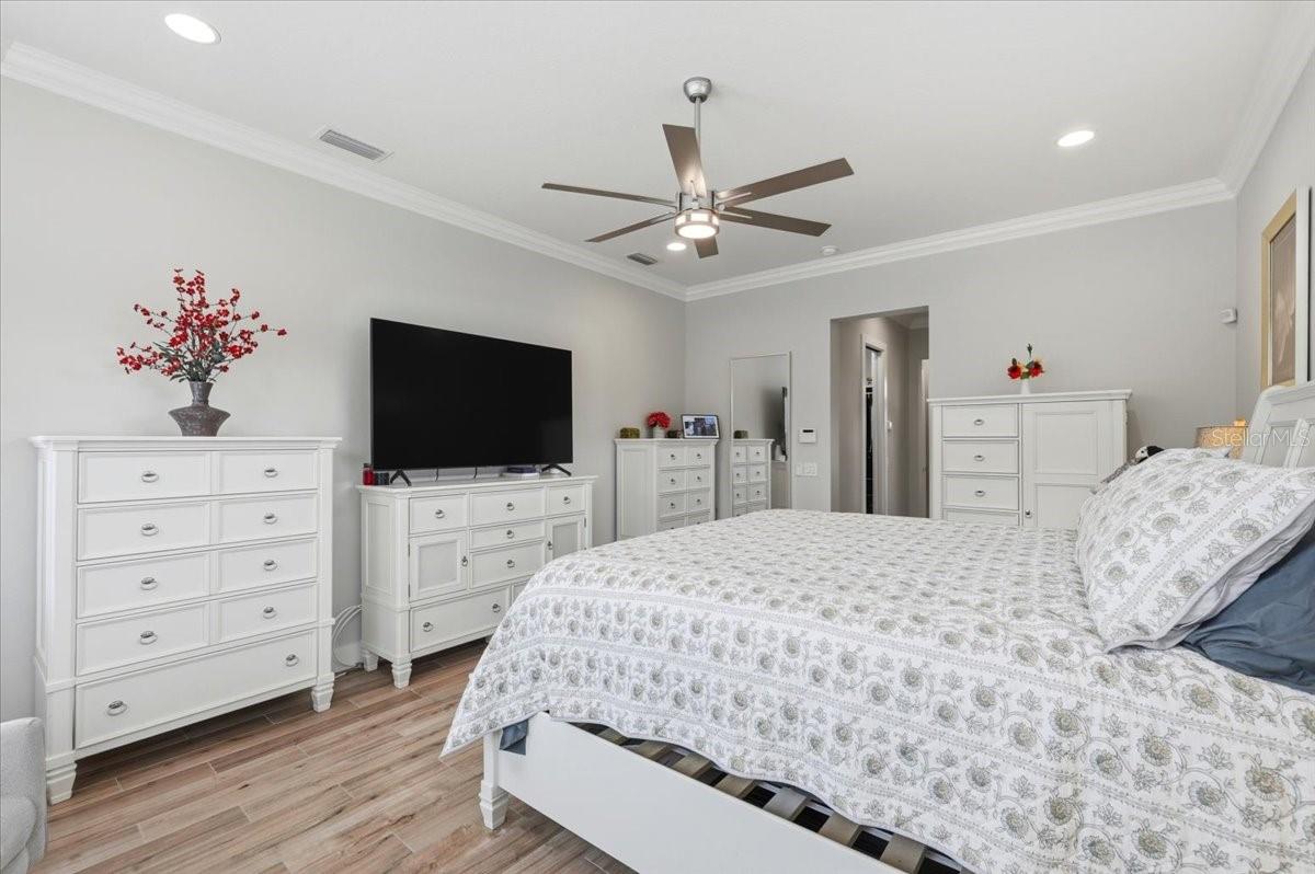 Image 22 of 57 For 8293 Cypress Trace Boulevard