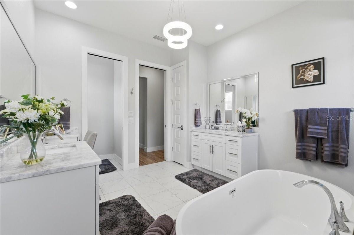 Image 26 of 57 For 8293 Cypress Trace Boulevard