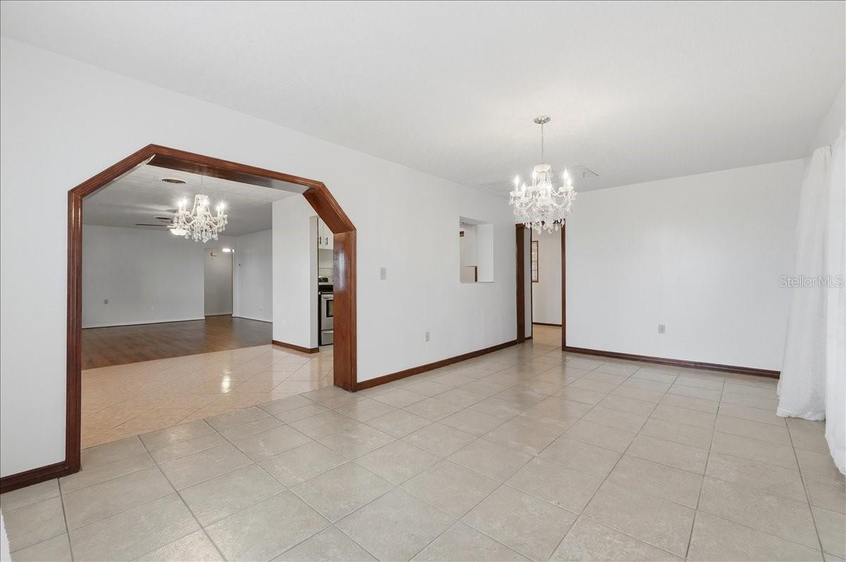 Image 10 of 35 For 1206 Lake Parker Drive