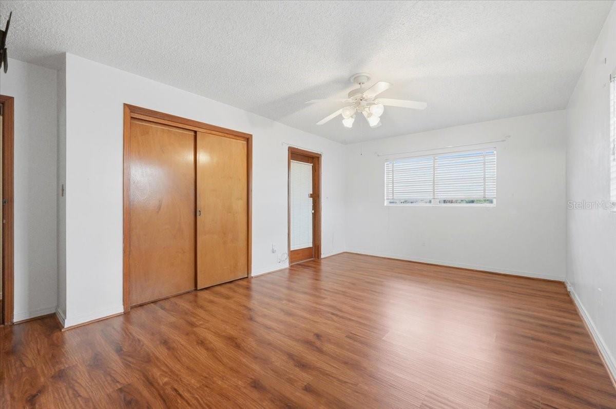 Image 15 of 35 For 1206 Lake Parker Drive