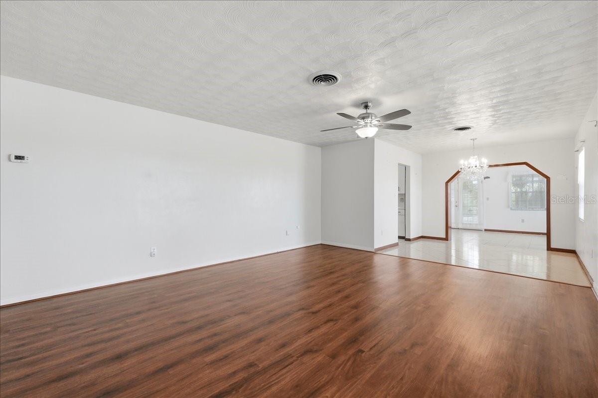 Image 5 of 35 For 1206 Lake Parker Drive