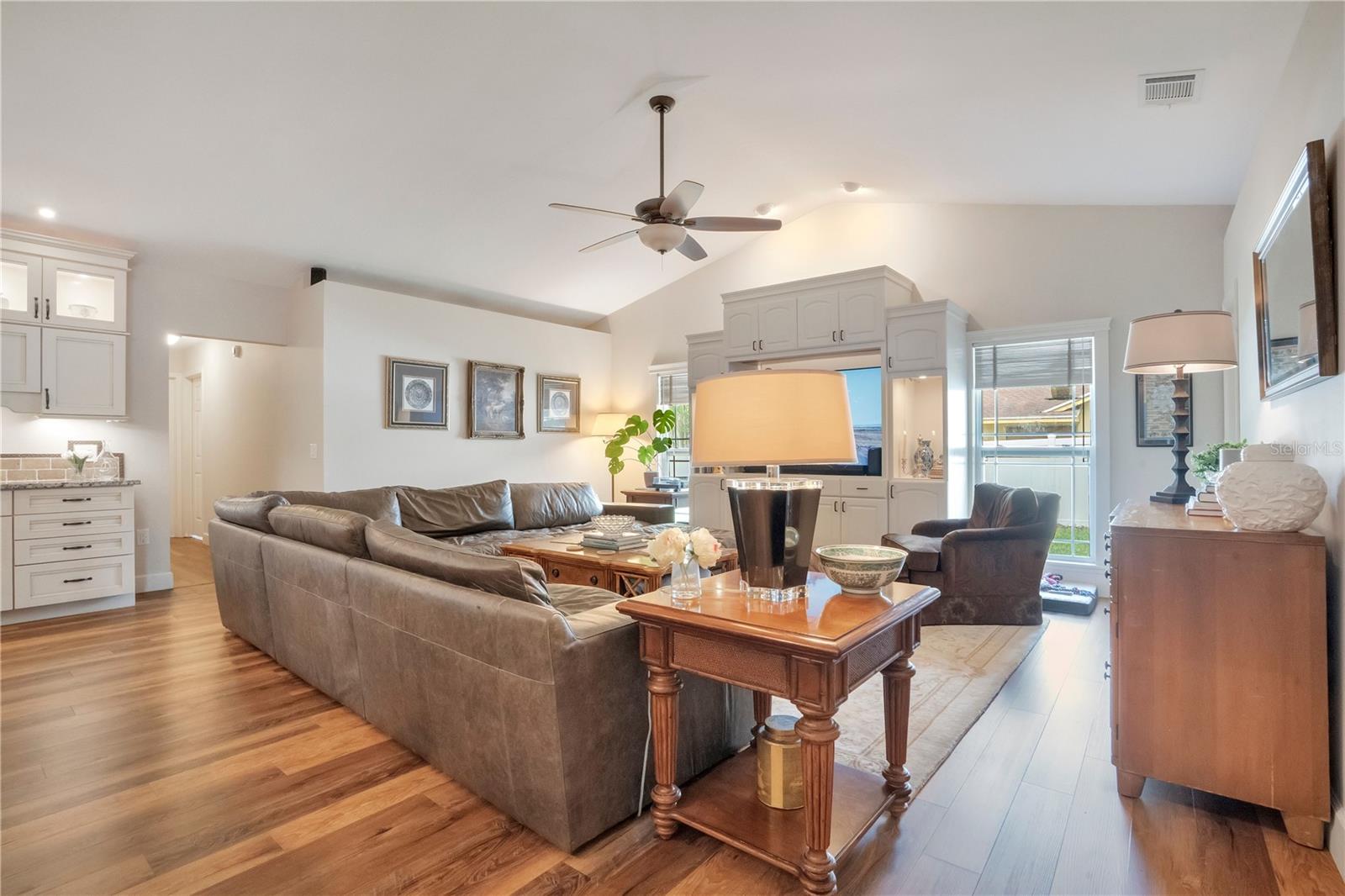 Image 23 of 63 For 708 Hunters Run Boulevard