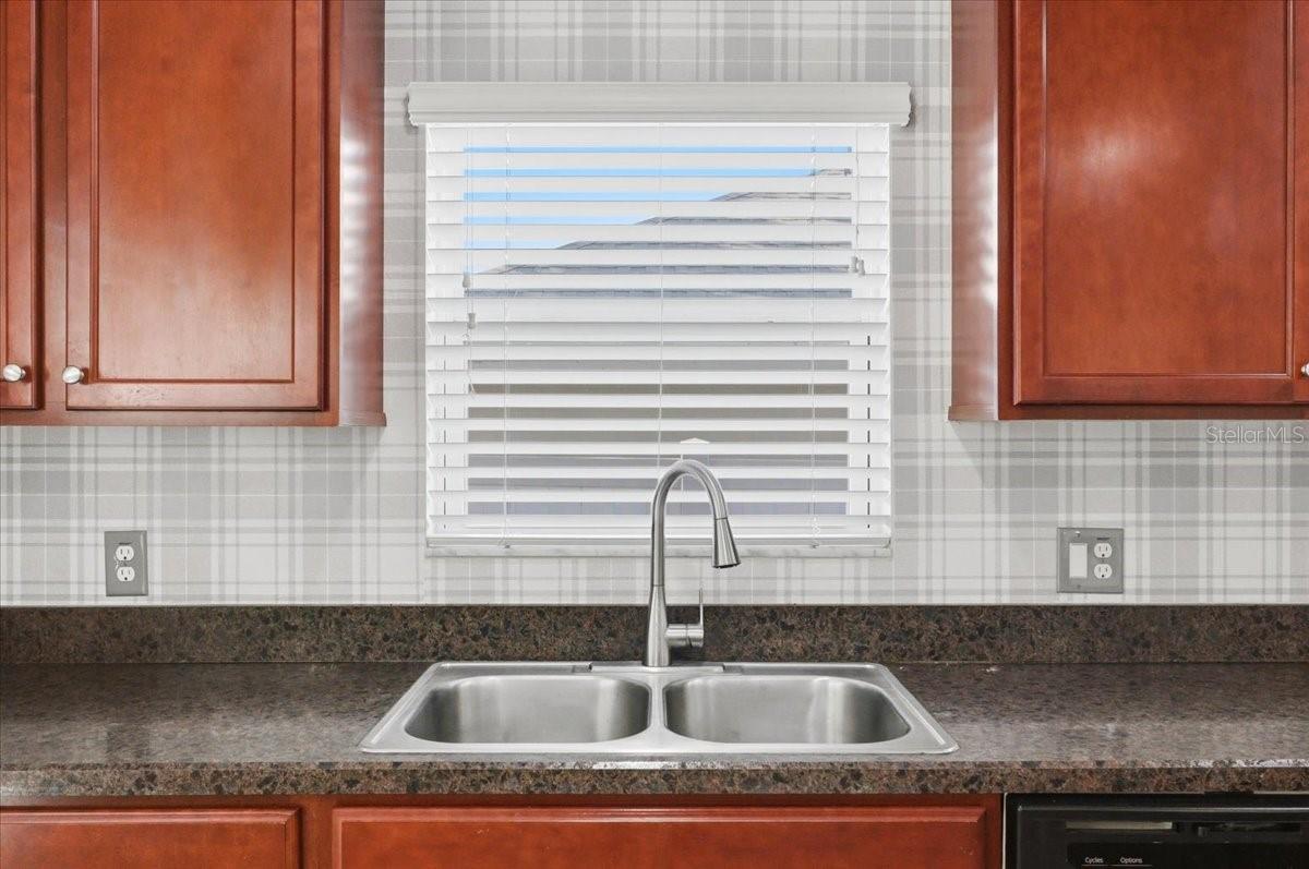 Image 15 of 48 For 1620 Doves View Circle