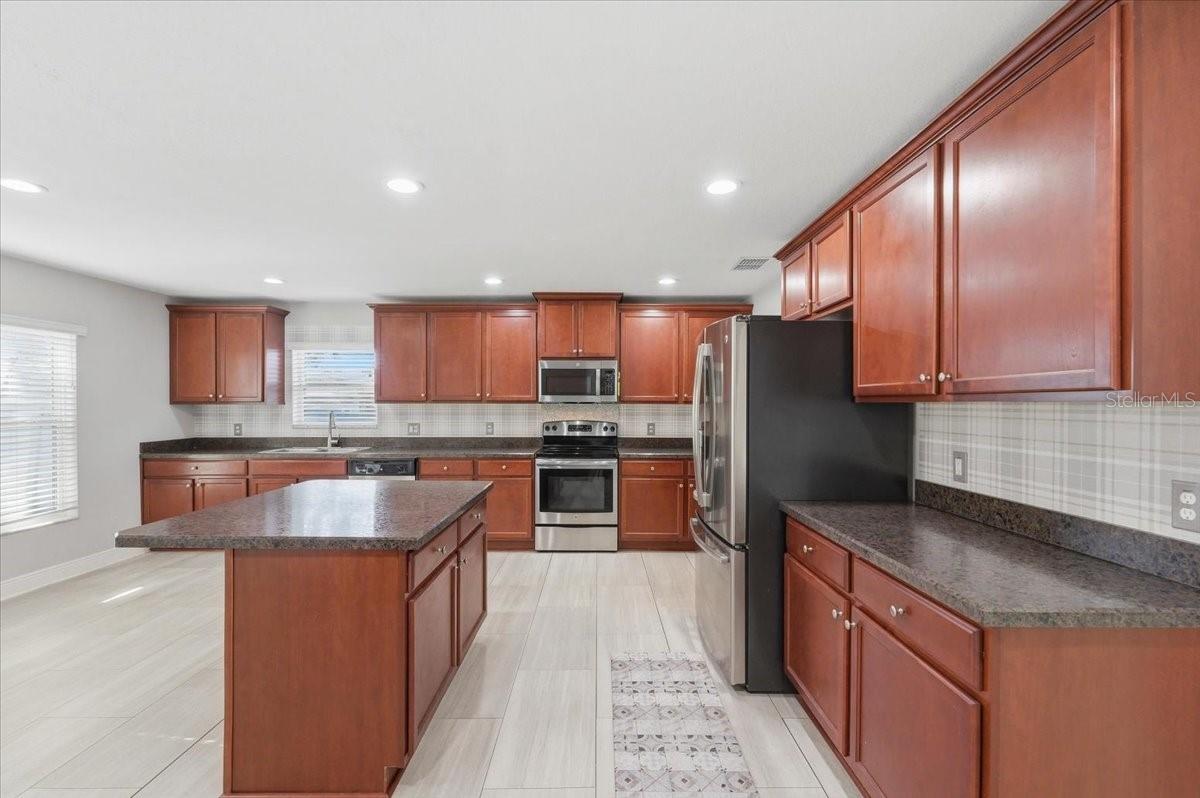 Image 16 of 48 For 1620 Doves View Circle