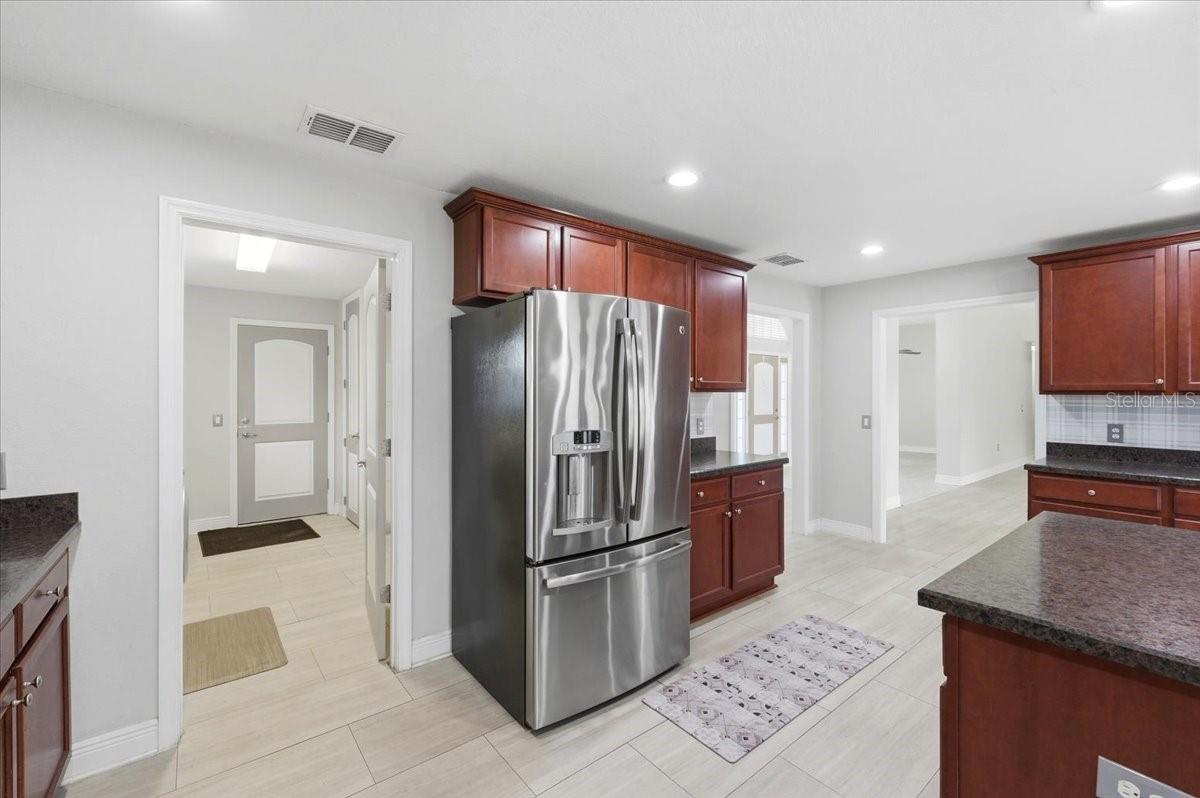 Image 17 of 48 For 1620 Doves View Circle