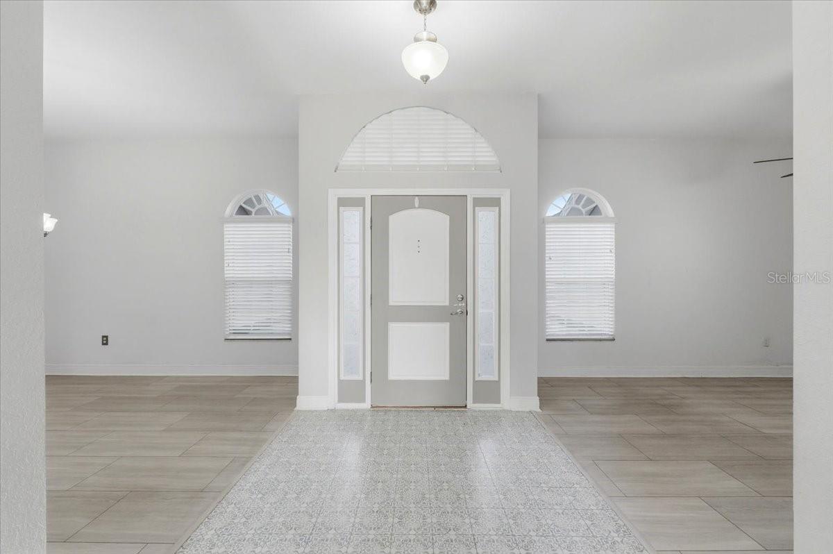 Image 6 of 48 For 1620 Doves View Circle