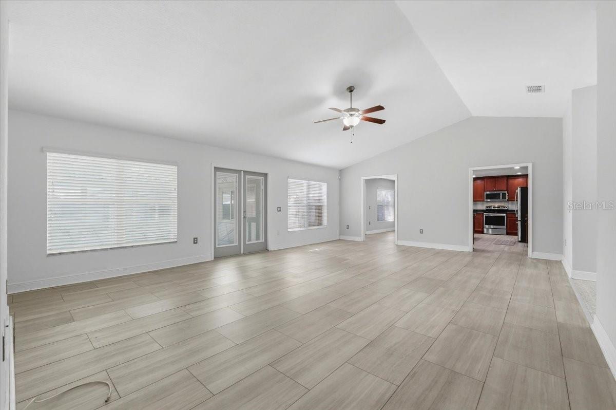 Image 7 of 48 For 1620 Doves View Circle