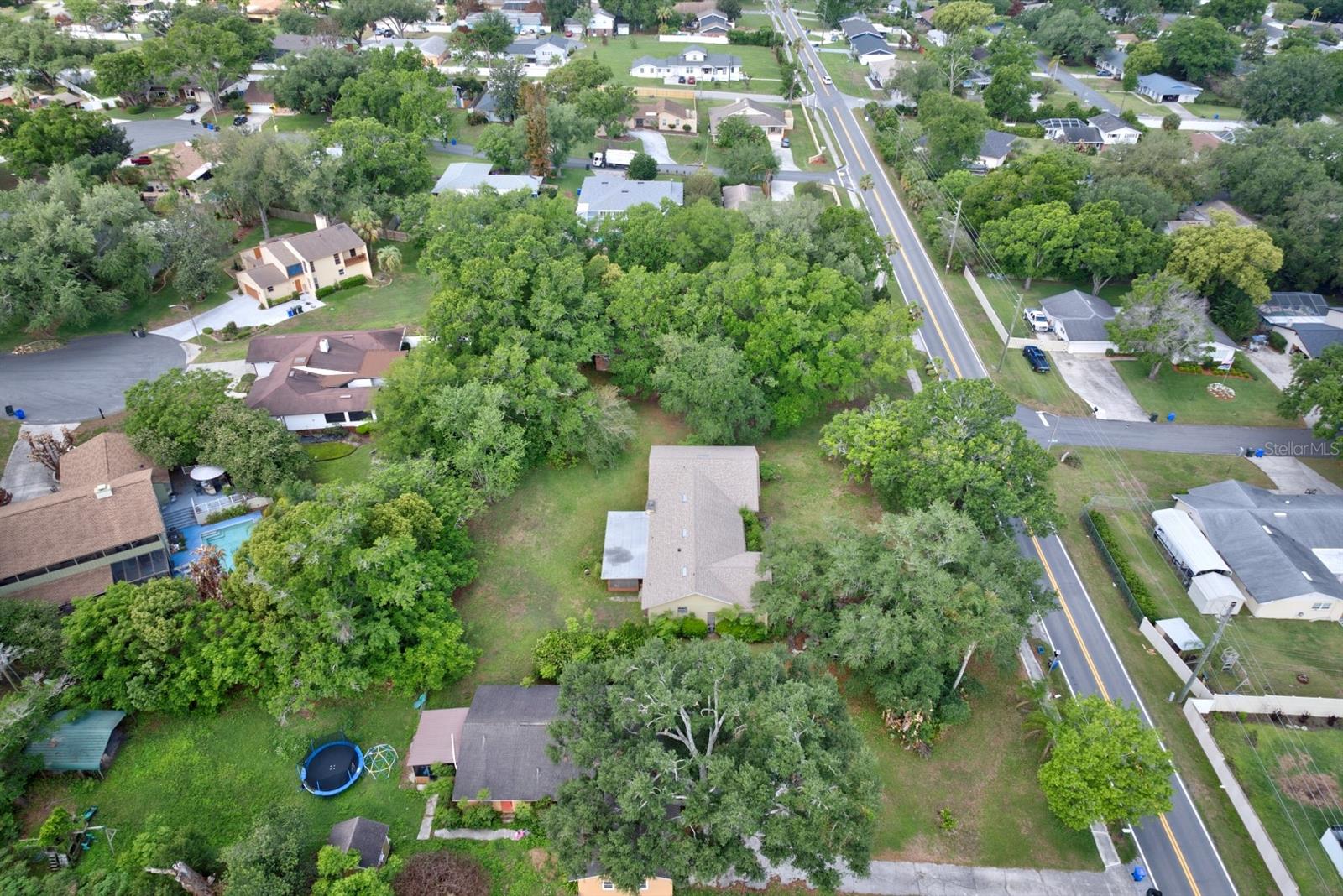 Image 10 of 47 For 1845 Hallam Drive