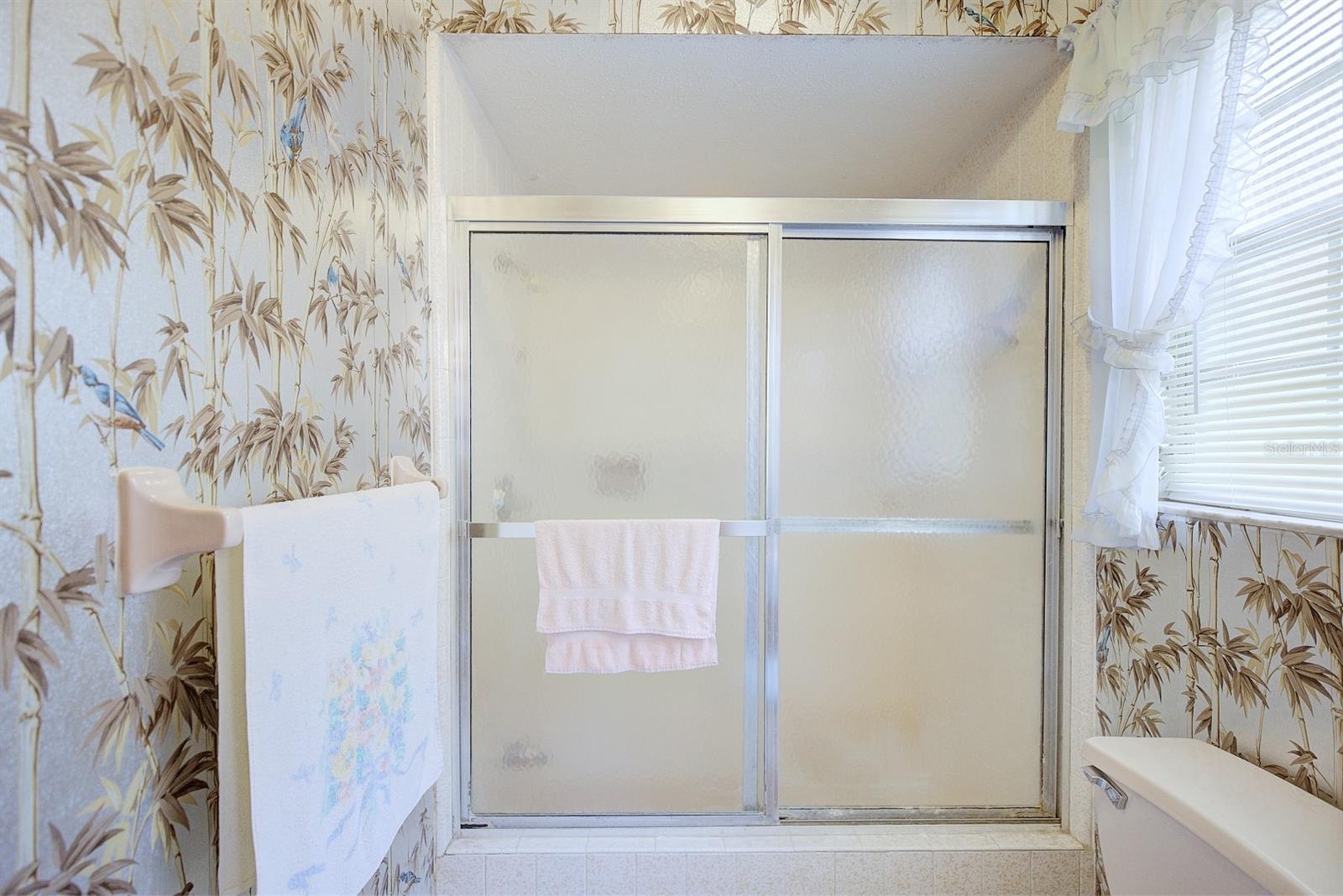 Image 27 of 47 For 1845 Hallam Drive