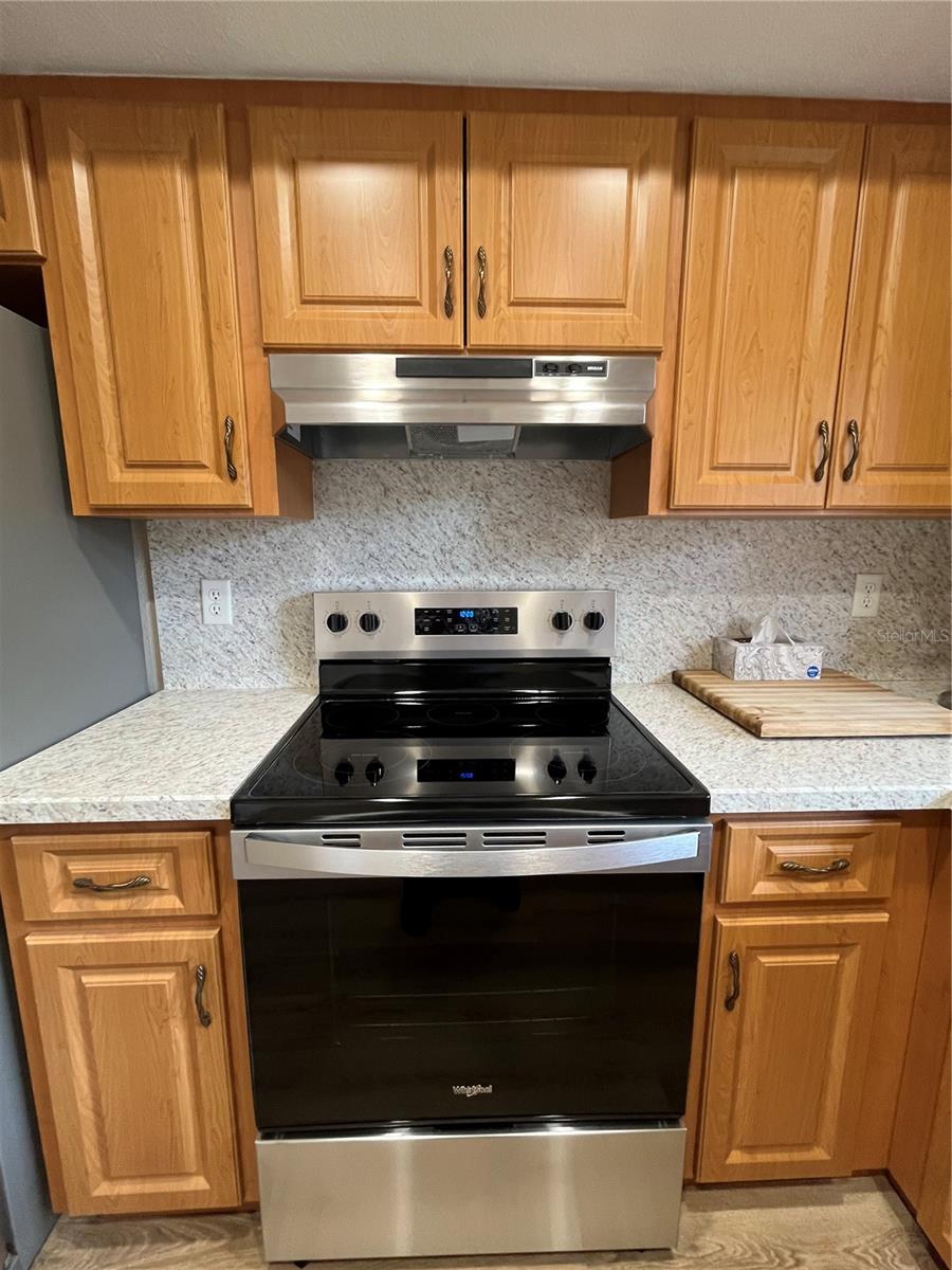 Image 11 of 47 For 1052 Medinah Drive