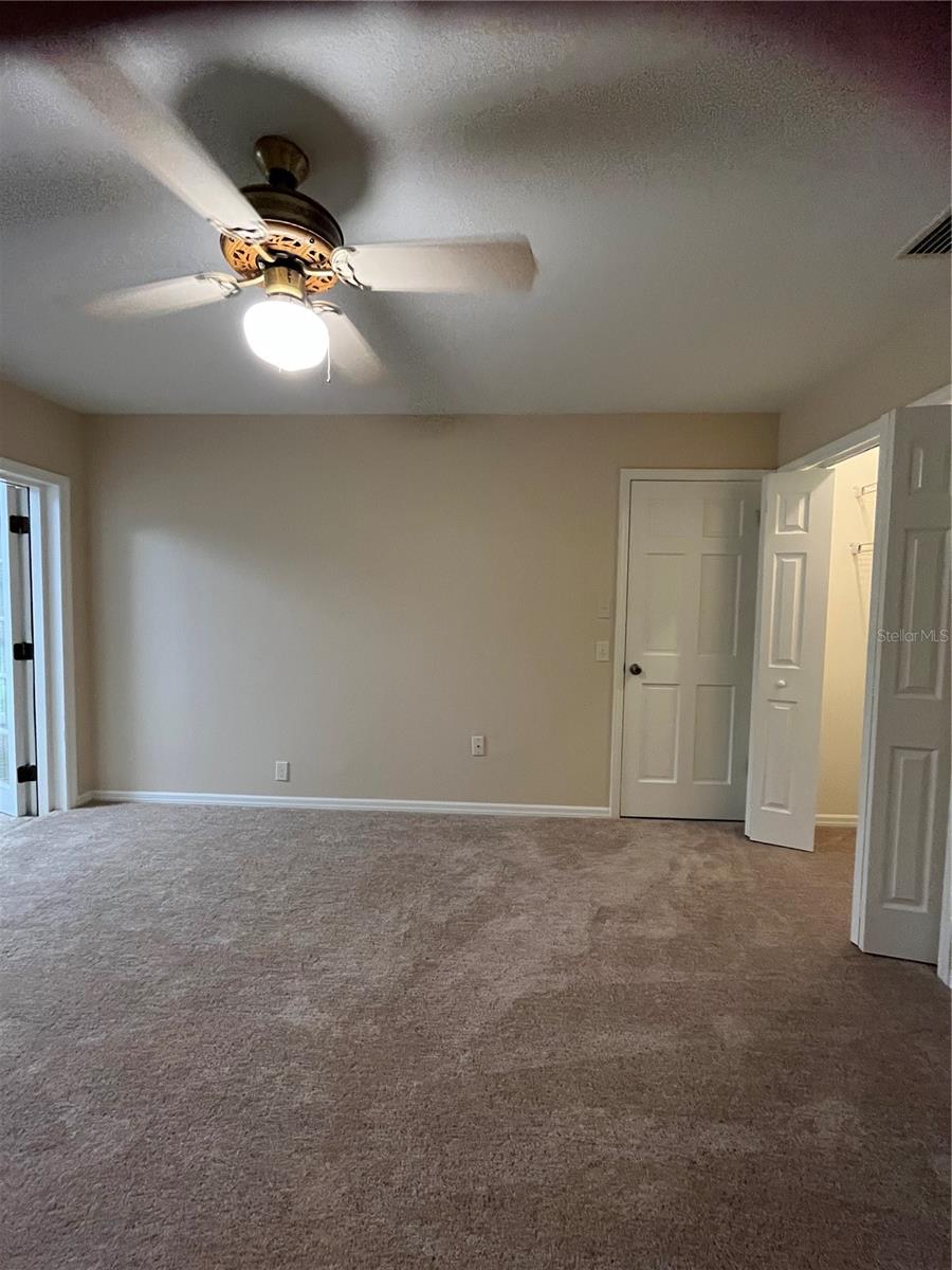 Image 15 of 47 For 1052 Medinah Drive