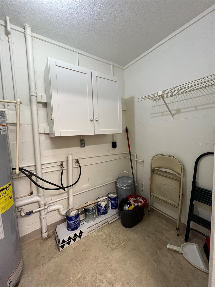 Image 20 of 47 For 1052 Medinah Drive