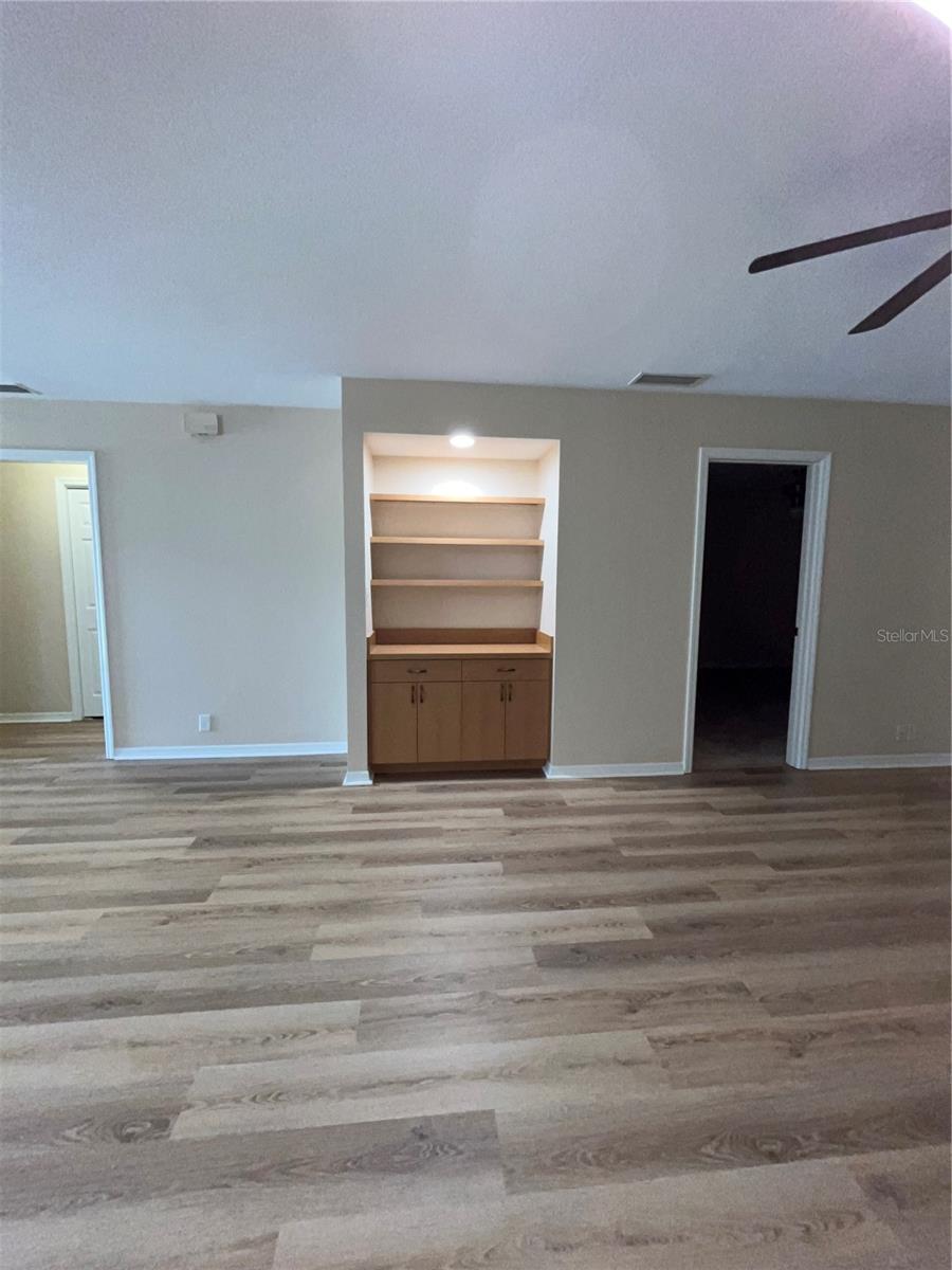 Image 29 of 47 For 1052 Medinah Drive