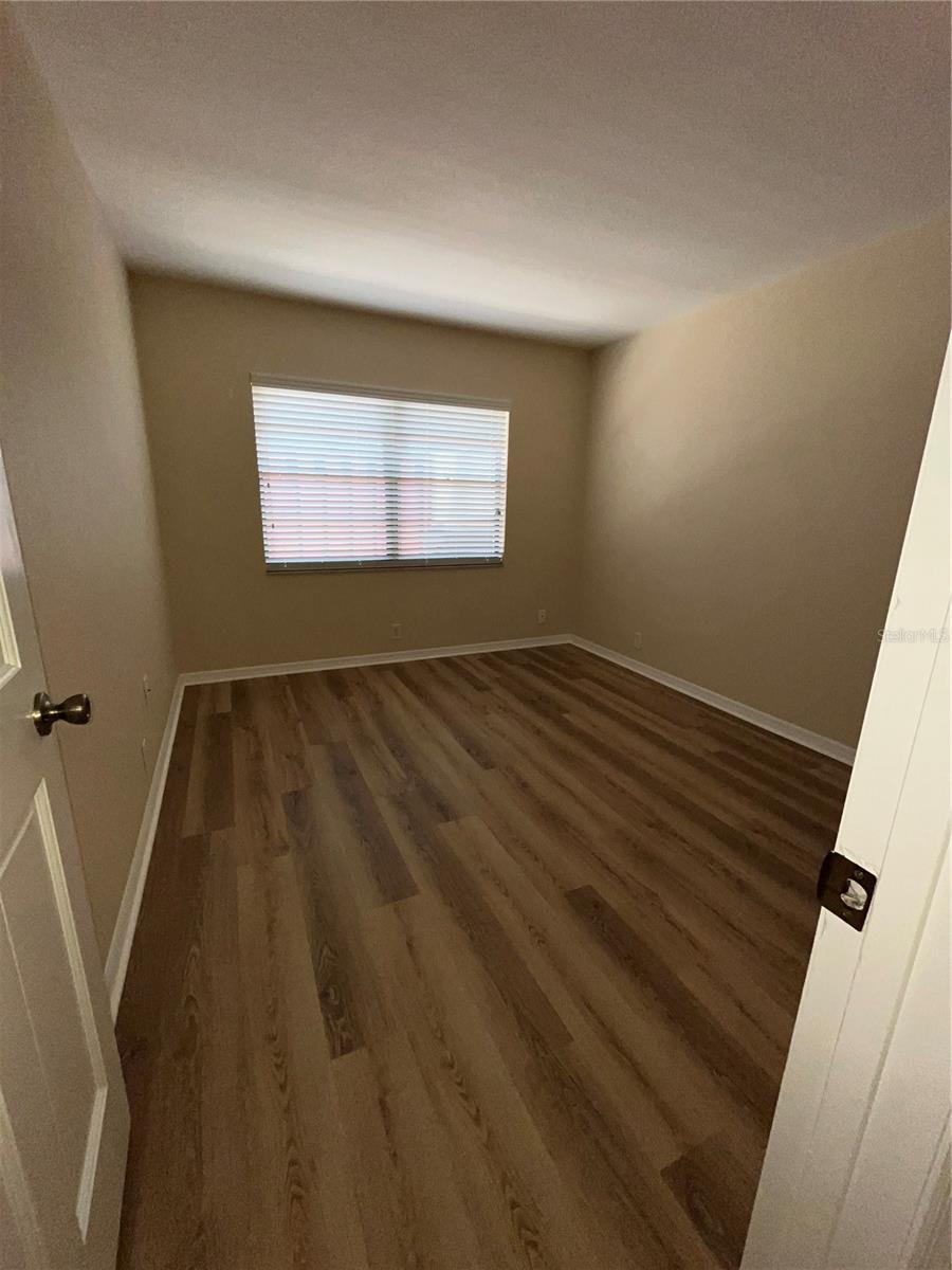 Image 35 of 47 For 1052 Medinah Drive